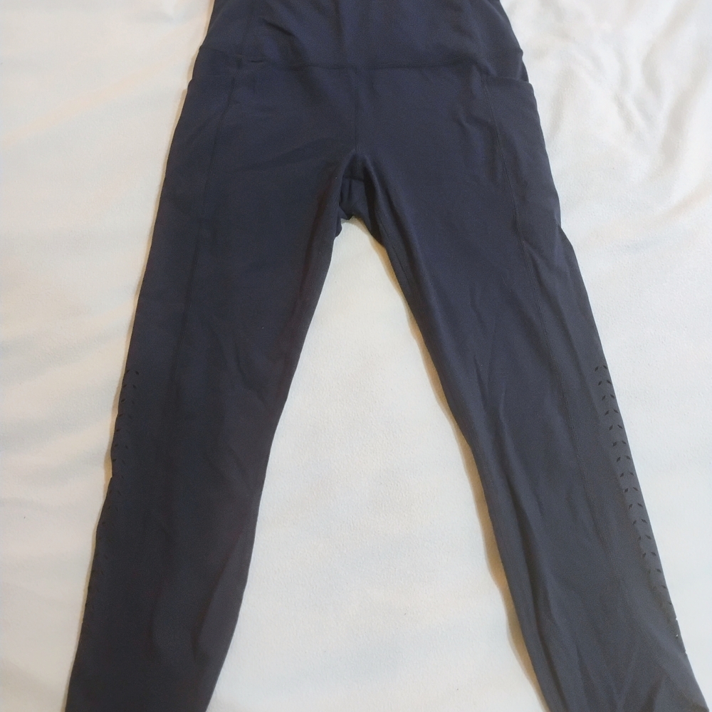 Sleek Navy Blue Leggings